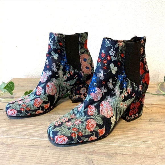 Indigo Rd Block Heel Embroidered Ankle Booties - Picture 3 of 6